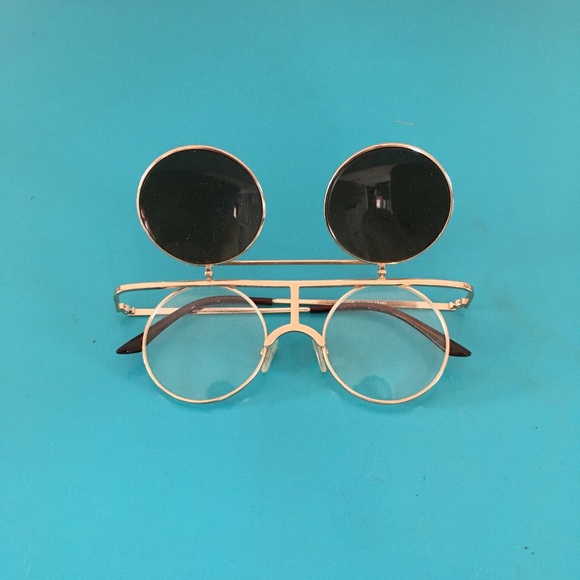 Double Layer Lens Flip Up Round Sunglasses - Picture 3 of 4